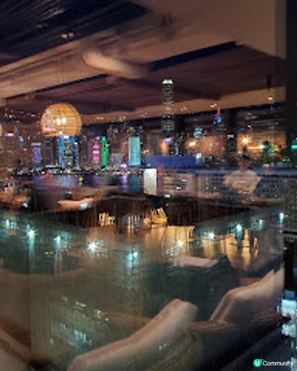 Kaboom．維港夜景配創新泰菜 天台chill住食