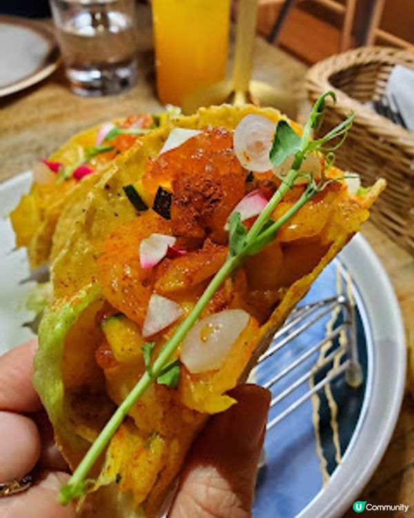 Kaboom．維港夜景配創新泰菜 天台chill住食