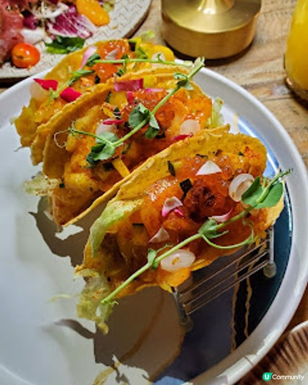 Kaboom．維港夜景配創新泰菜 天台chill住食