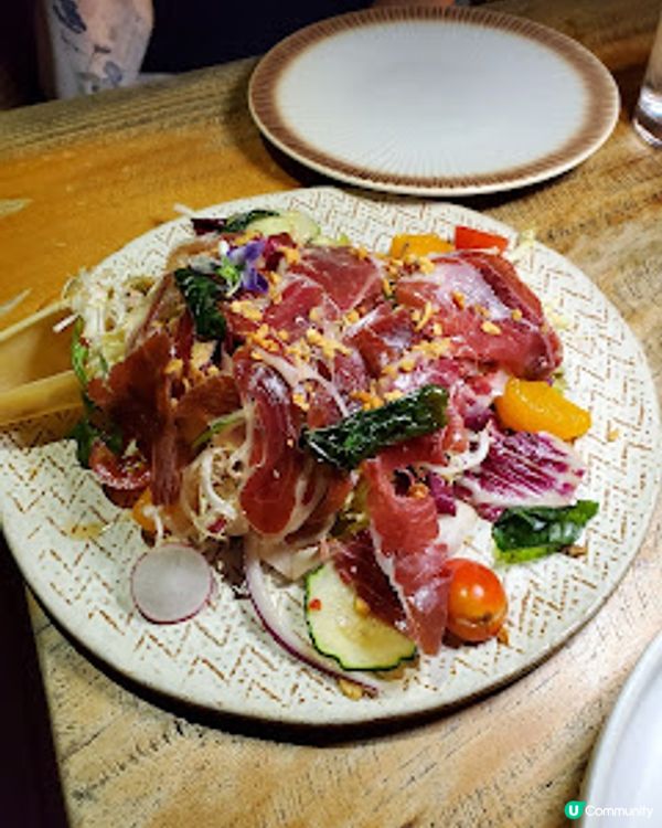 Kaboom．維港夜景配創新泰菜 天台chill住食