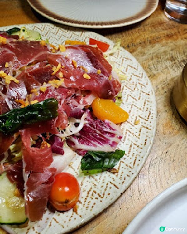 Kaboom．維港夜景配創新泰菜 天台chill住食