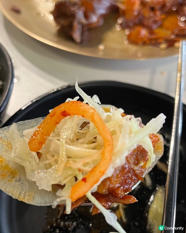 滿足五香豬腳半半！😋 原味辣味雙重滿足！🤤