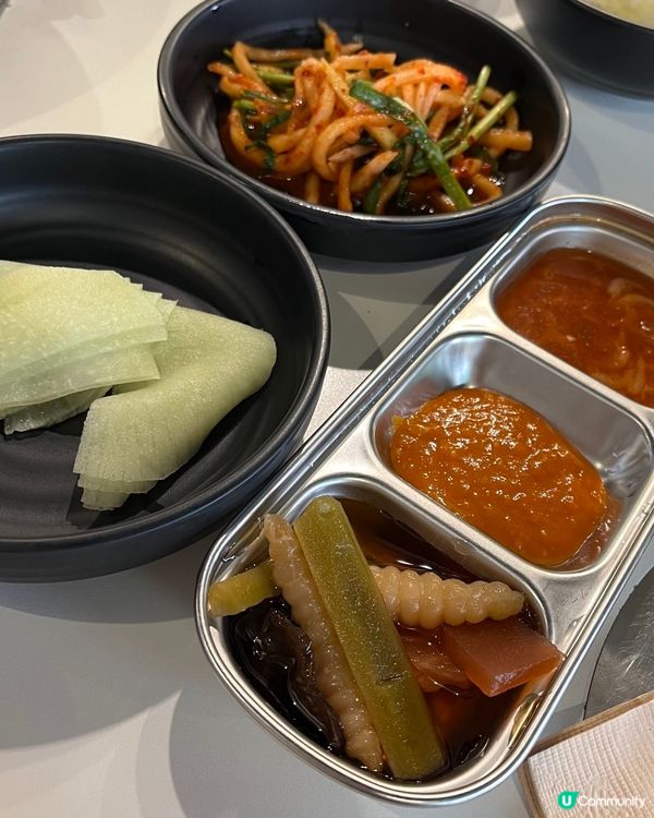 滿足五香豬腳半半！😋 原味辣味雙重滿足！🤤