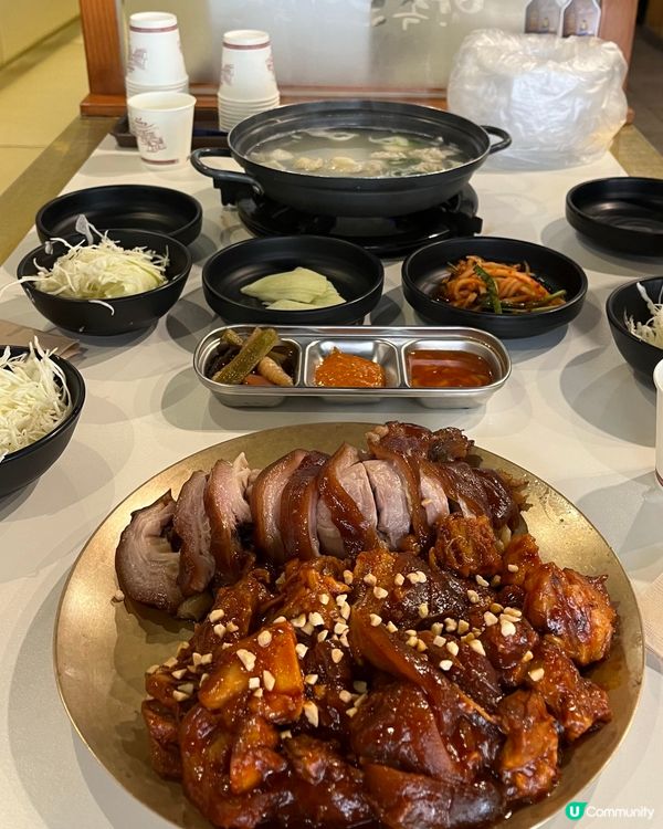 滿足五香豬腳半半！😋 原味辣味雙重滿足！🤤