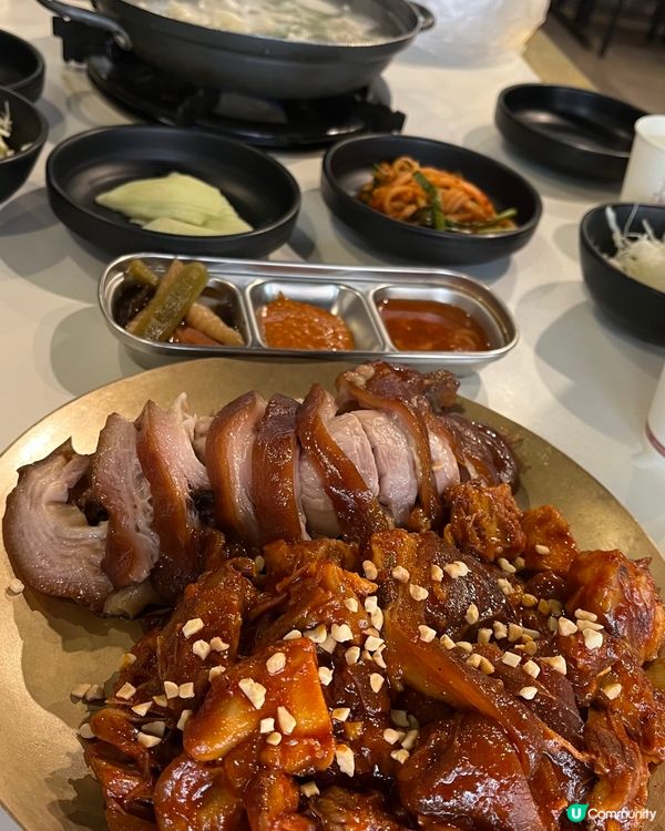 滿足五香豬腳半半！😋 原味辣味雙重滿足！🤤