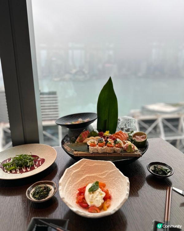 尖沙咀望維多利亞海景食飯😍