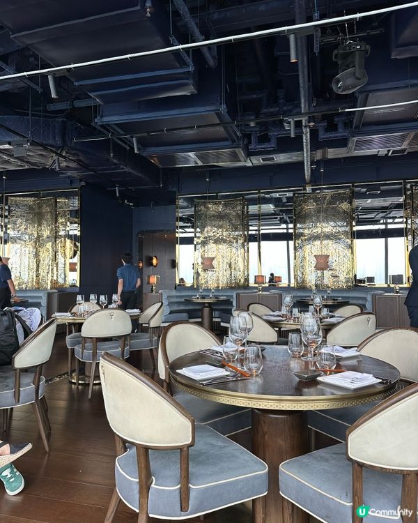 尖沙咀望維多利亞海景食飯😍