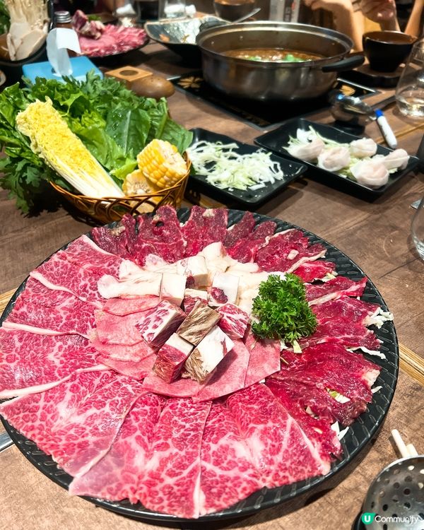 大角咀原隻巨蟹火鍋🦀🍲＋牛魔王拼盤🐮😋