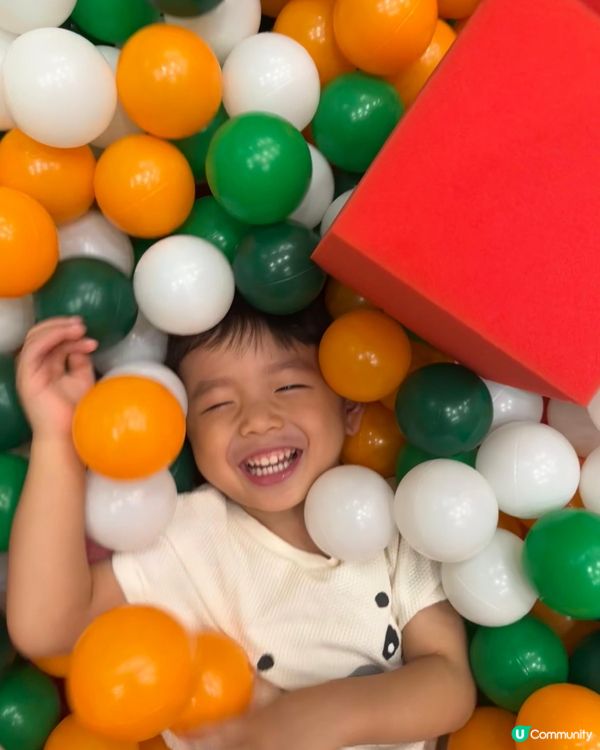 暑假放電去邊好？青衣城彈床波波池🥳！