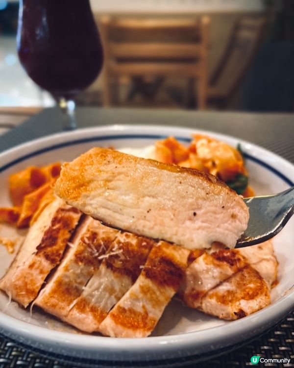 MOKO 新世紀廣場人氣cafe😋 新menu茶梳乎厘班戟！✨