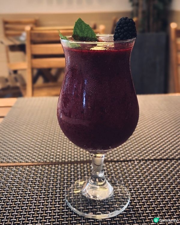 MOKO 新世紀廣場人氣cafe😋 新menu茶梳乎厘班戟！✨