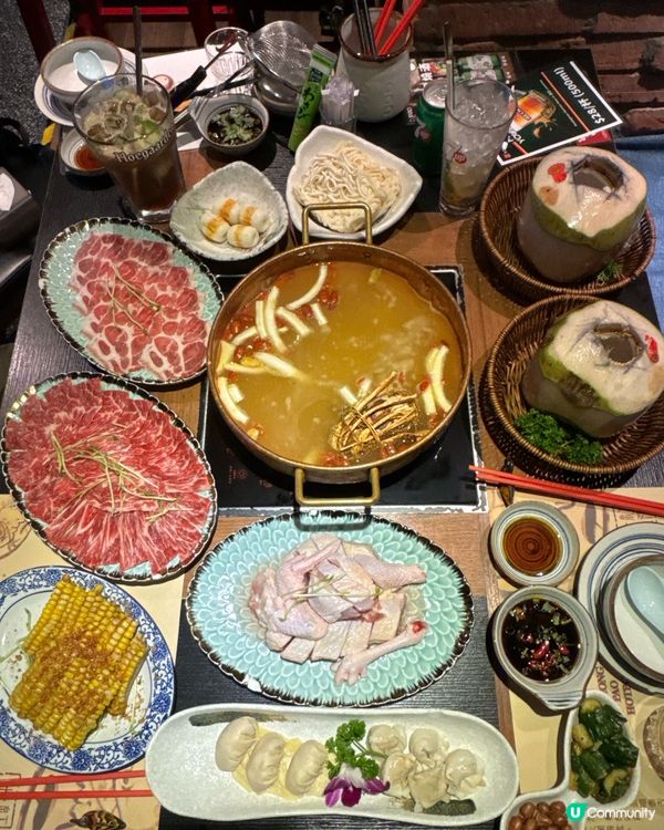 《荃灣足料椰子雞🌴火鍋嘆靚牛》