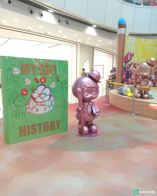 畫好的作品會出現在現場60吋大屏幕