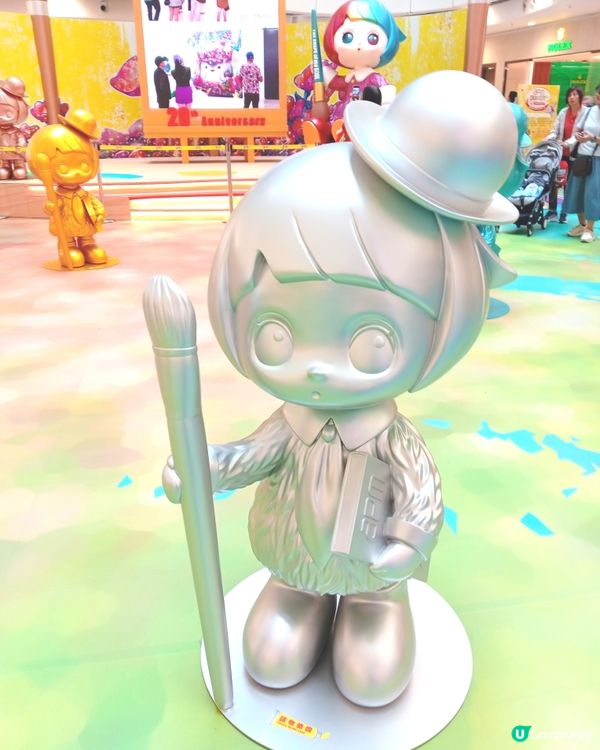 畫好的作品會出現在現場60吋大屏幕