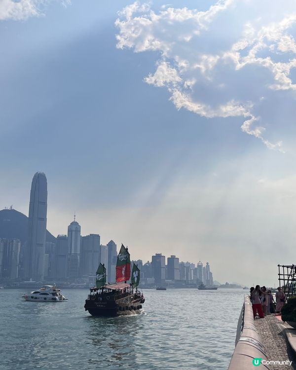 1.  嘉士伯 x 利物浦！大張保號維港巡遊 🚢🍻 睇名宿！