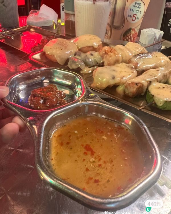 你食哂我啲嘞!! 真係毫毛分串