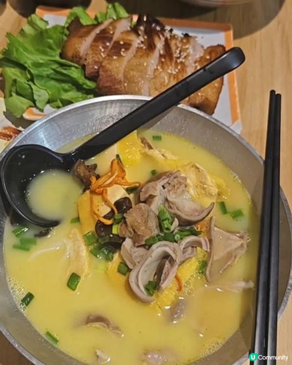 【觀塘必食 の花膠雞米線】