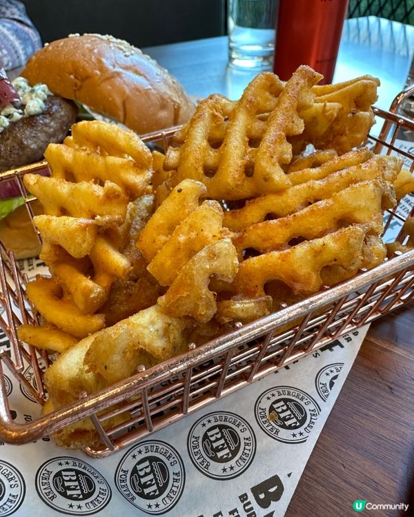 元朗⭐️在YOHO MIX食漢堡包