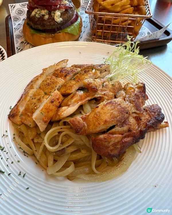 元朗⭐️在YOHO MIX食漢堡包