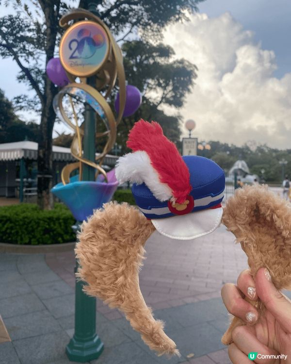 香港迪士尼20週年盛宴，當然一定會欣賞花車滙演啦，氣氛濃厚，...