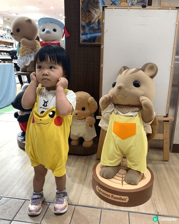 日本真係動漫迷天堂，比卡超代表角色，無論擺喺邊度都超吸睛。你...