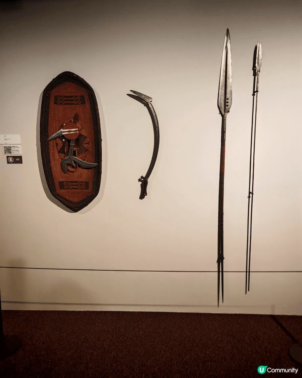 現在城市大學般哥展覽館的'召喚無形”中部非洲藝術展十分值得欣...