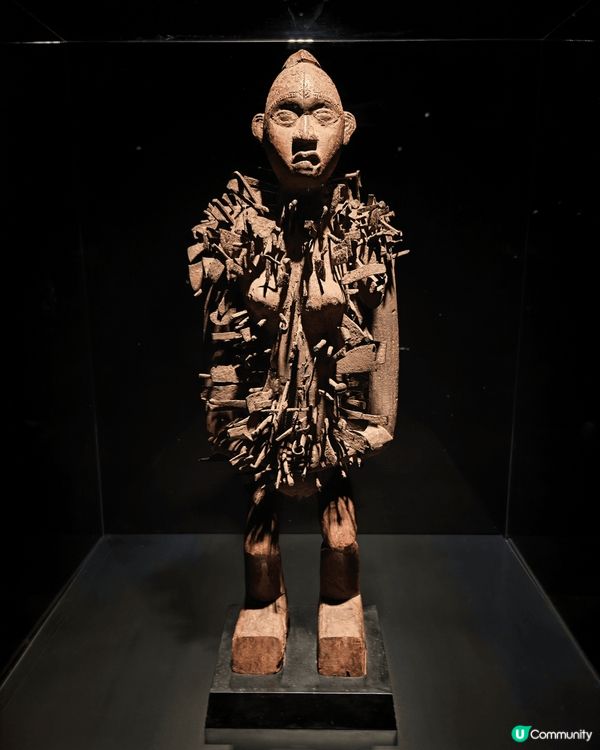 現在城市大學般哥展覽館的'召喚無形”中部非洲藝術展十分值得欣...