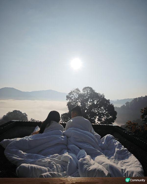 清澫雲海酒店，夜晚能很清醒看見天上的星星，早上一起床就能看見...