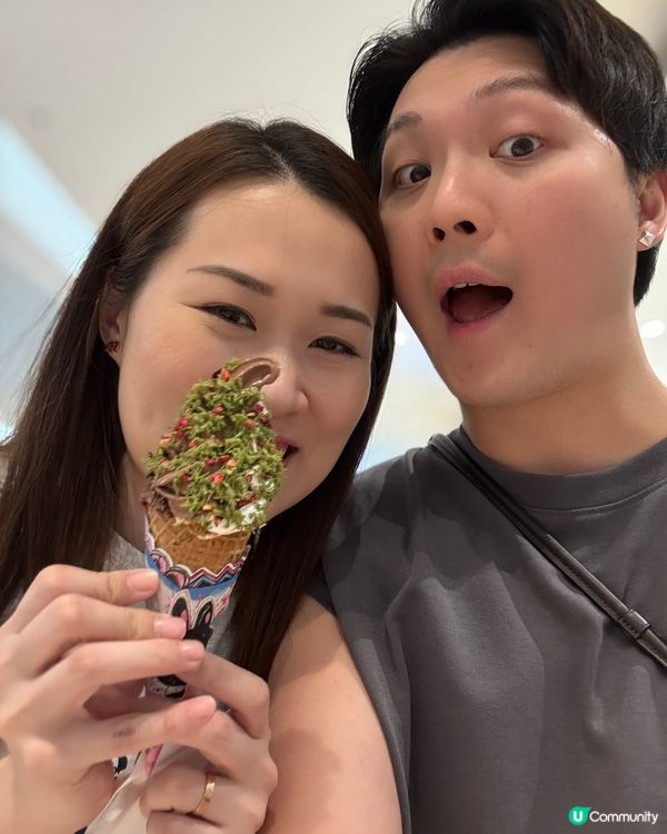 1.  聯乘雪糕🍦！開心果麵包絲好脆😋！黑白朱古力兩溝正！