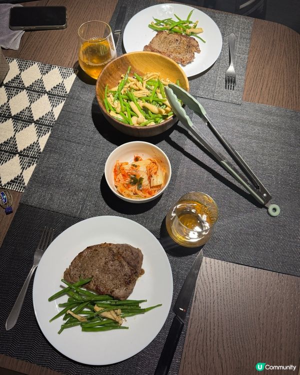 香煎牛扒🥩+蒜香青豆🍄！今晚食好啲😋！