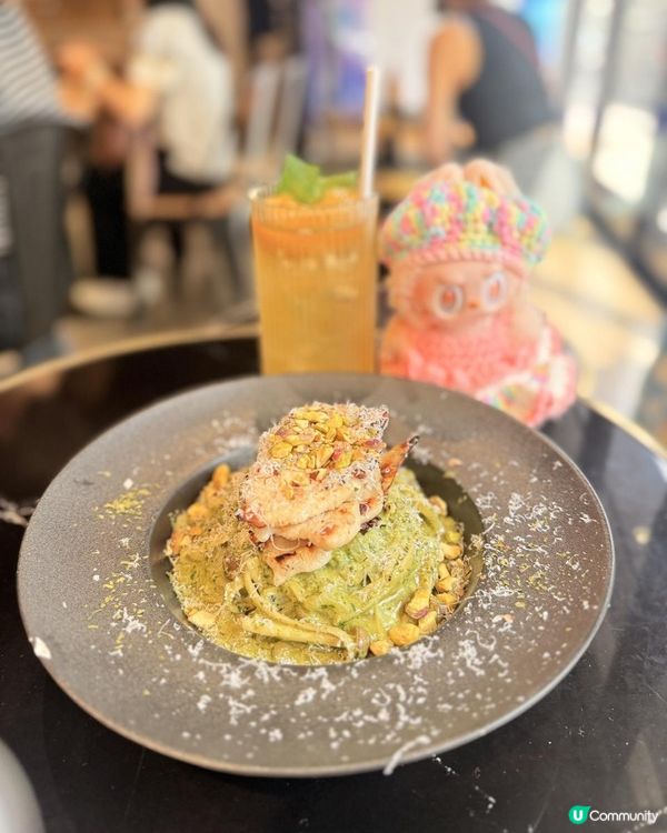 黑白型格Cafe！開心果意粉超正🤤