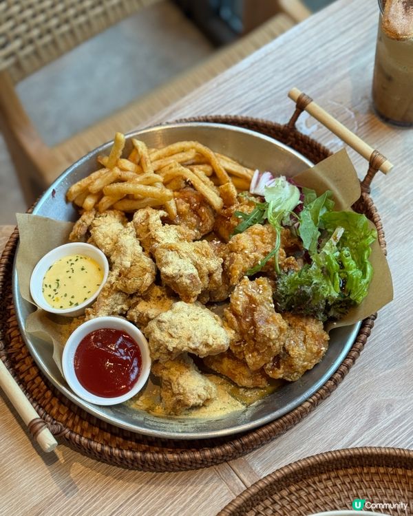 黃竹坑· Terrace in seaside