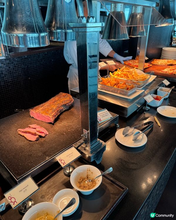 澳門旅遊塔360度全景自助餐🤤