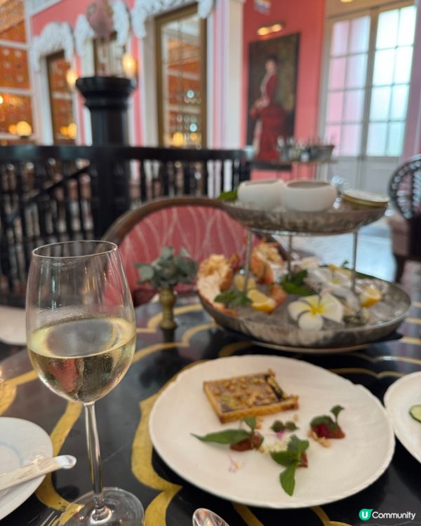 粉紅控必去！富國島粉紅宮廷餐廳💖