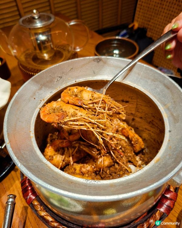 炭燒豬頸肉，外脆內嫩，滿足味蕾