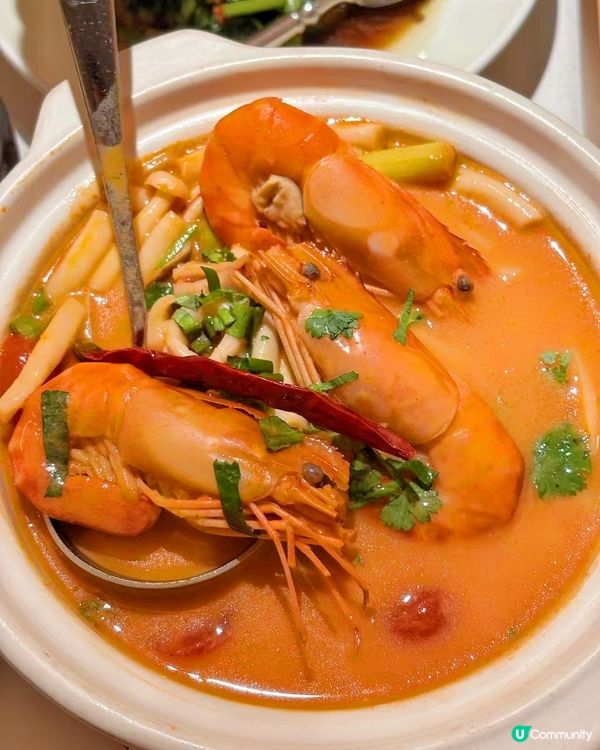 炭燒豬頸肉，外脆內嫩，滿足味蕾