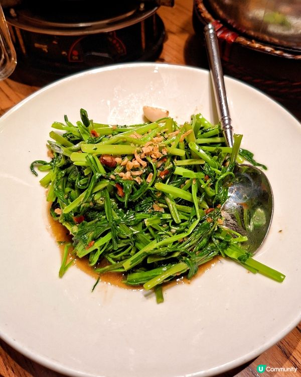 炭燒豬頸肉，外脆內嫩，滿足味蕾