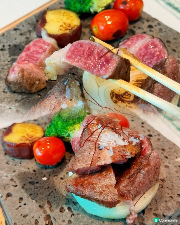 《假日酒店池畔日式semi buffet》