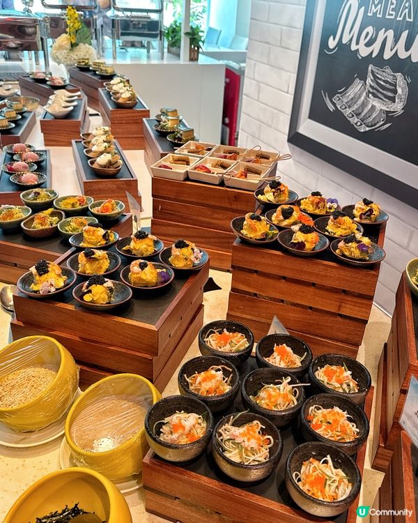 《假日酒店池畔日式semi buffet》