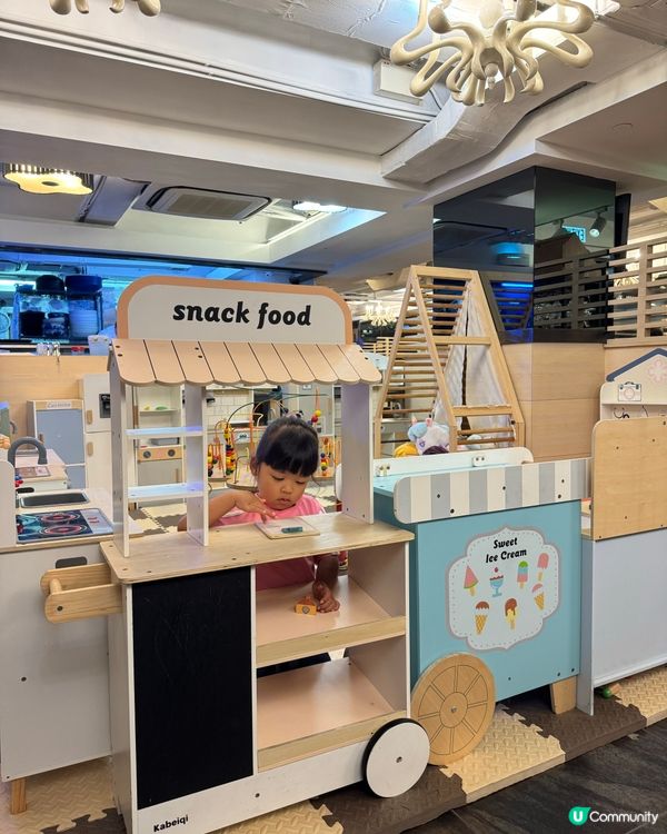 有playroom 既打邊爐🍲！仲有大大隻新鮮龍蝦🦞