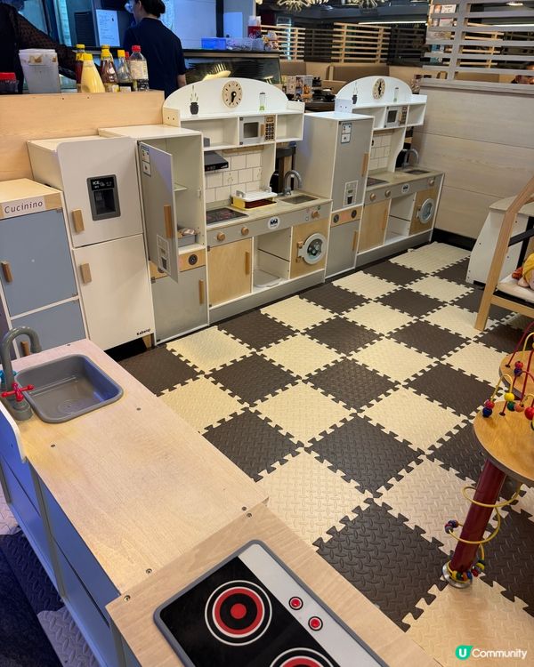 有playroom 既打邊爐🍲！仲有大大隻新鮮龍蝦🦞