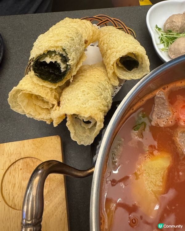 有playroom 既打邊爐🍲！仲有大大隻新鮮龍蝦🦞