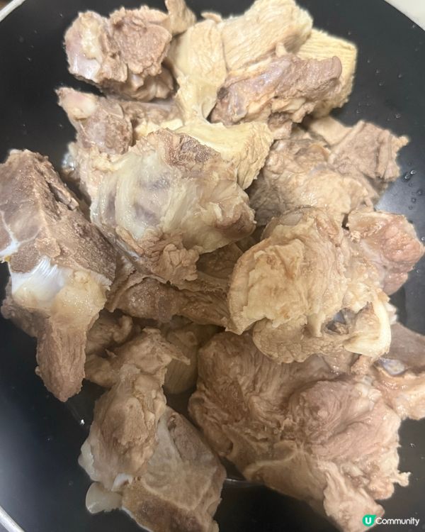 花膠海參螺頭栗子豬骨湯