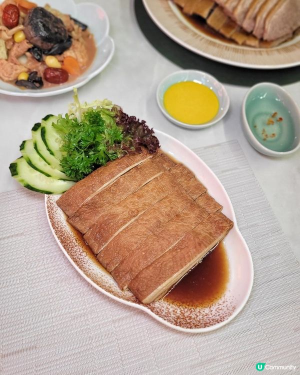 機場米芝蓮級菜館 X 24小時營業 @ 阿鴻小吃 ( 香港國際機場機場一號客運大樓(非禁區) )