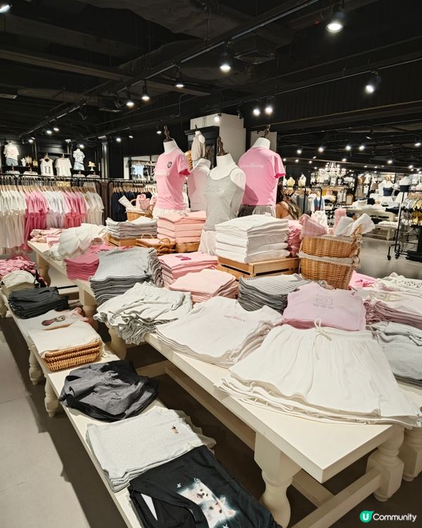 顏值在線！買衣服衝衝衝！w.management