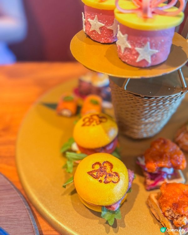 芊彩餐廳的 Duffy 與好友慶典茶聚