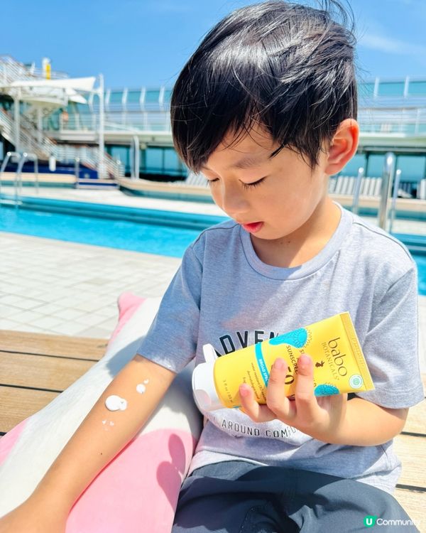 上星期去日本40度高溫☀️☀️我哋塊面完全冇過敏冇曬黑🌚🤭