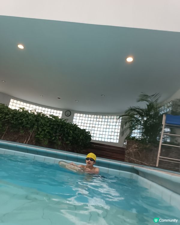 酒店室內游泳池 有桑拿又有按摩池