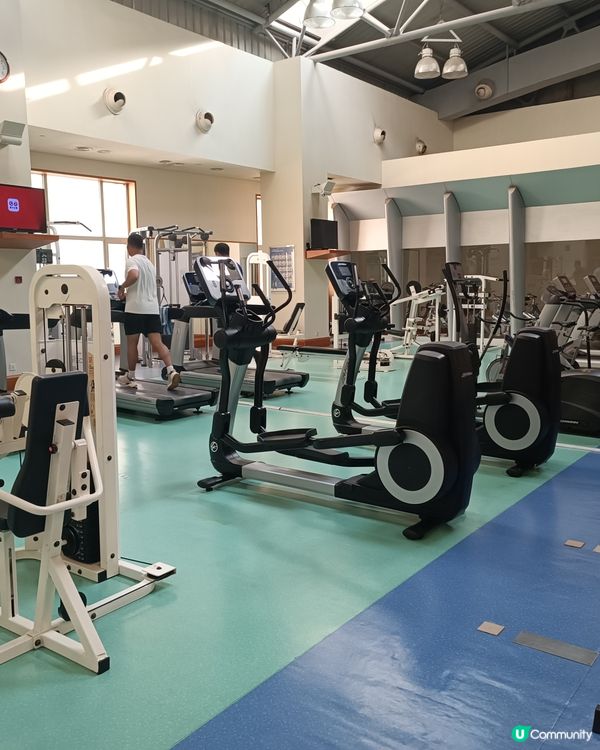 酒店室內游泳池 有桑拿又有按摩池