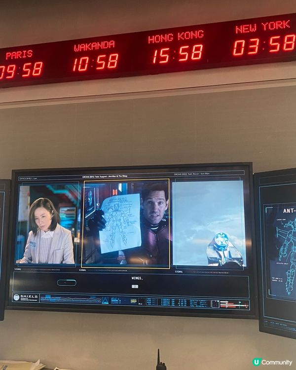 20週年迪士尼，有不同國家人來香港玩享受冰雪奇緣的沖沖車。小